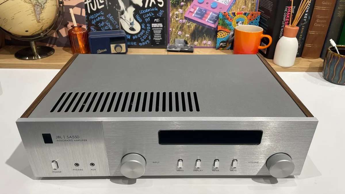  Deal of the year! This handsome, smooth-sounding stereo amplifier is £1250 off – but not at Amazon 
