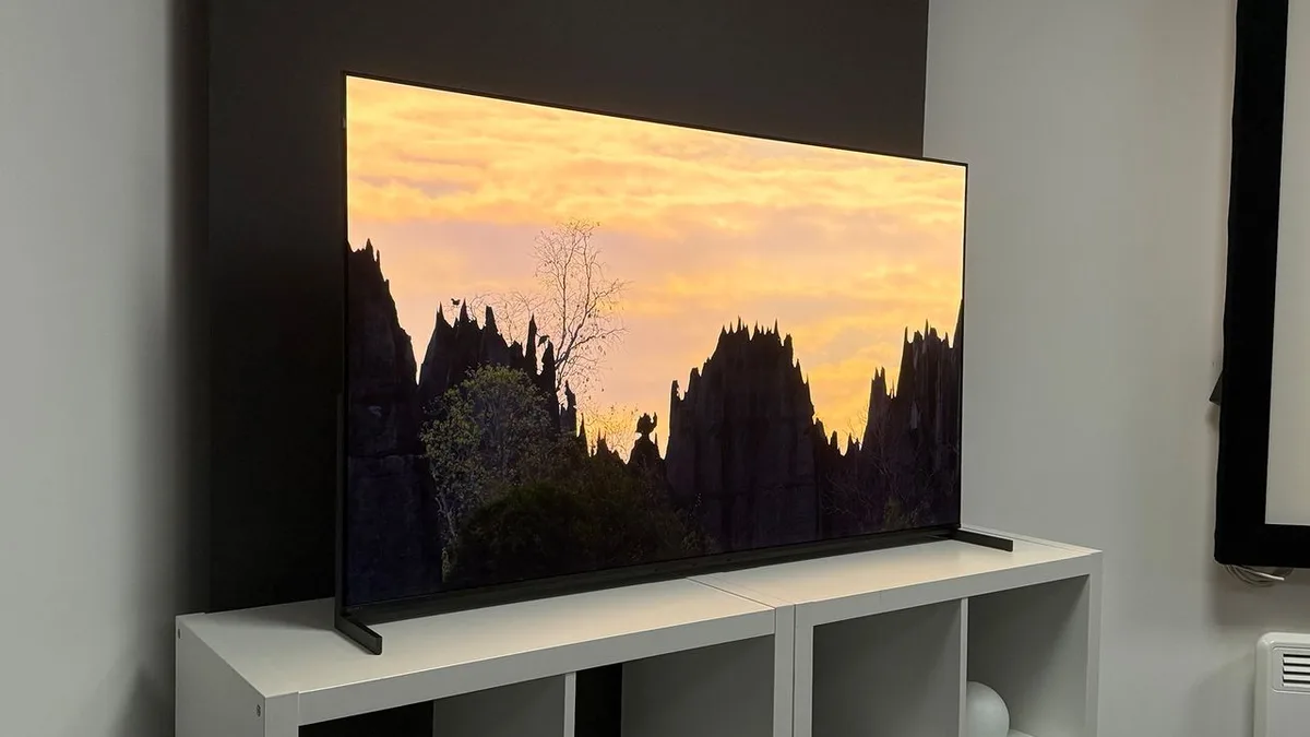  Forget LG and Samsung! The Sony Bravia 8 II is the OLED to buy right now 