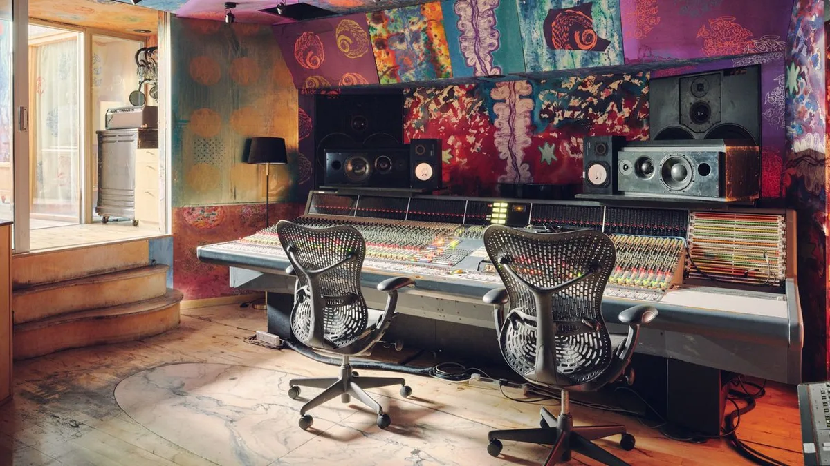  “We discount our own emotional and experiential life at our peril” – British sound engineers on the future of music in an AI world 