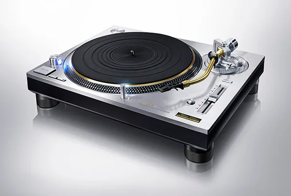 Technics SL-1200GME/SL-1210GME turntable